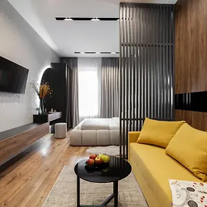Апартаменты Dream On Drahomanova Street, Львов
